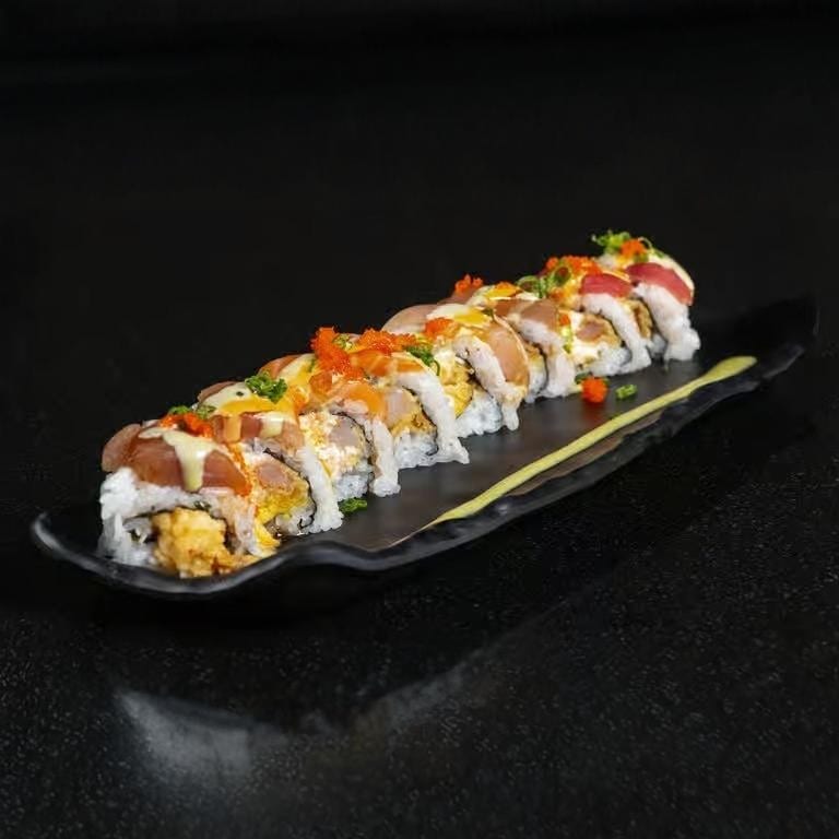 Delicious Rainbow Roll Experience