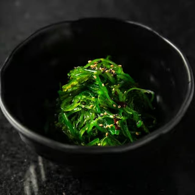 Wakame Salad (Seaweed).