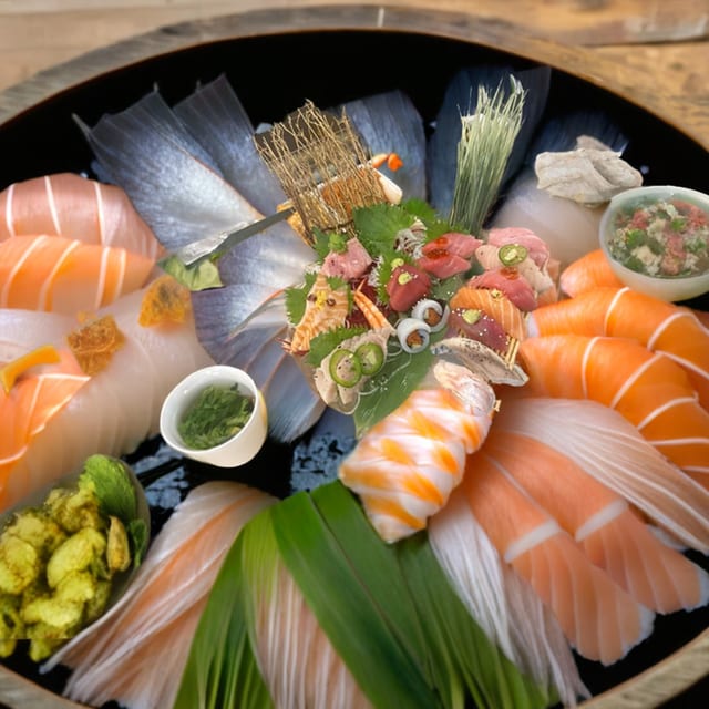 Omakase Sashimi Combo.